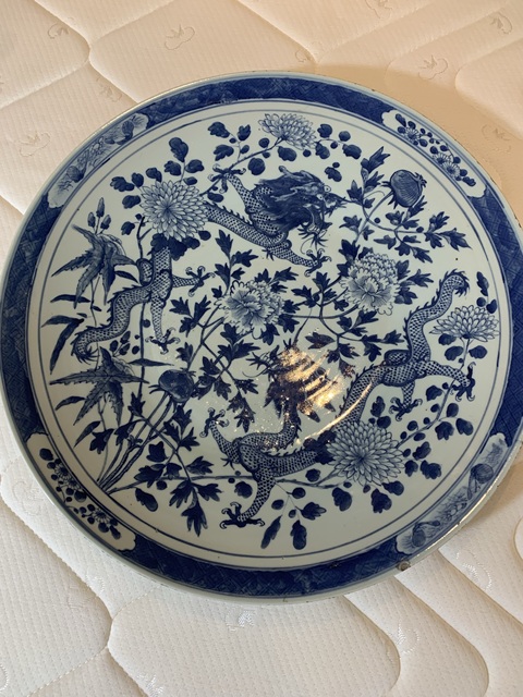 古玩陶瓷清中期 青花雙龍穿花紋大盤拍賣,當前價格30000元