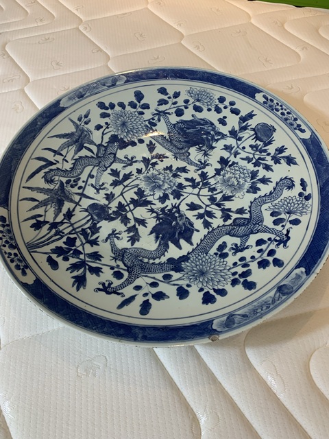 古玩陶瓷清中期 青花雙龍穿花紋大盤拍賣,當前價格30000元