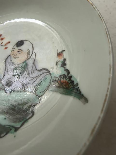 古玩陶瓷粉彩童子圖盤真品鑒賞圖
