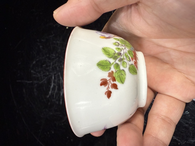 古玩陶瓷花鳥紋杯真品鑒賞圖