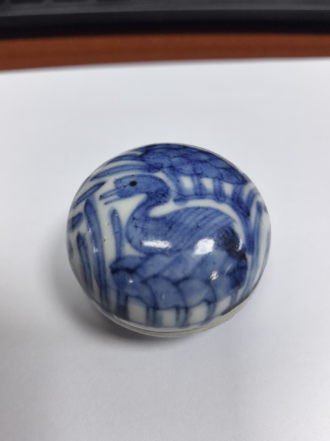 古玩陶瓷青花鵝紋粉盒真品鑒賞圖
