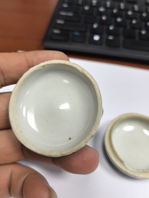 古玩陶瓷青花鵝紋粉盒真品鑒賞圖