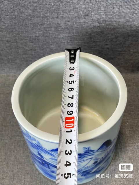 古玩陶瓷山水紋青花筆筒真品鑒賞圖
