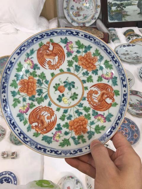 古玩陶瓷青花粉彩盤真品鑒賞圖