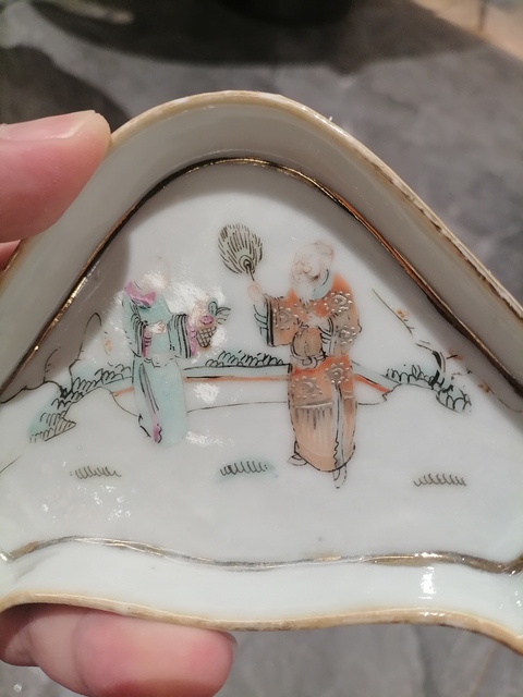 古玩陶瓷粉彩人物故事紋攢盤真品鑒賞圖