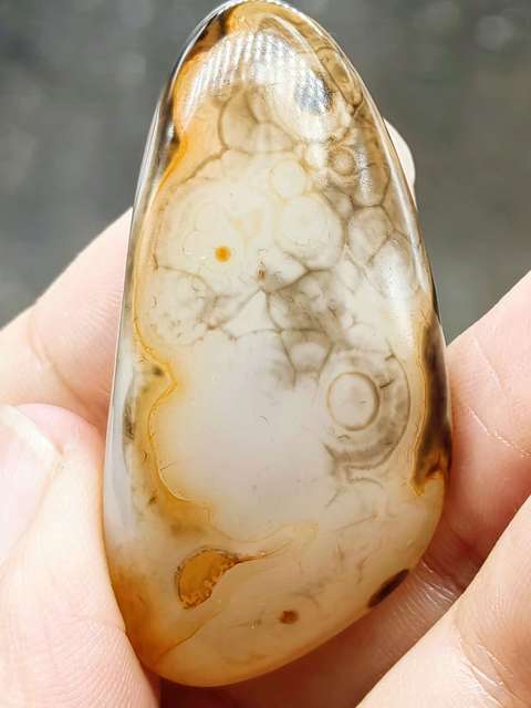 古玩玉器天然瑪瑙原石拍賣,當前價格0元