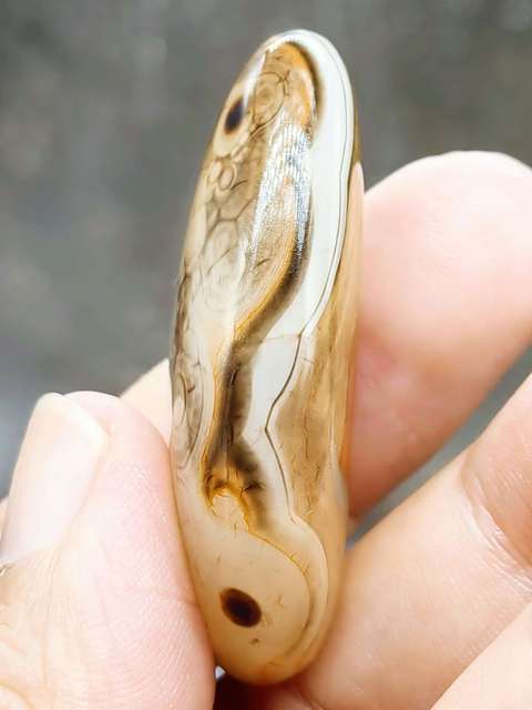 古玩玉器天然瑪瑙原石拍賣,當前價格0元