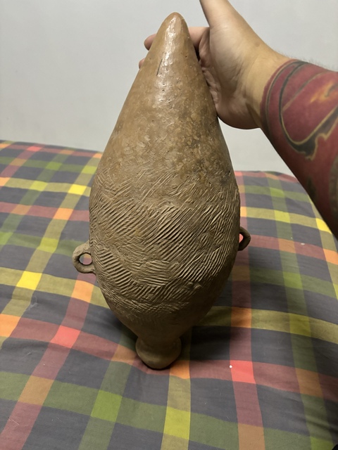 古玩陶瓷仰韶文化·尖底瓶拍賣(mài)，當(dāng)前價(jià)格12000元