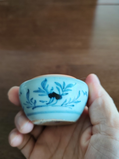 古玩陶瓷青花花卉紋粉盒真品鑒賞圖