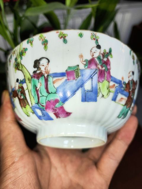 古玩陶瓷仕女嬰戲紋小碗真品鑒賞圖