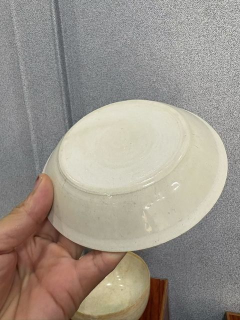 古玩陶瓷芒口圈足覆燒工藝印花洗真品鑒賞圖