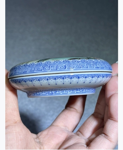古玩陶瓷安居樂業粉彩印泥盒真品鑒賞圖