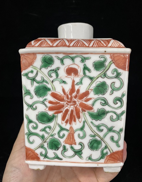 古玩陶瓷五彩花卉紋四方茶葉罐拍賣，當前價格1488元