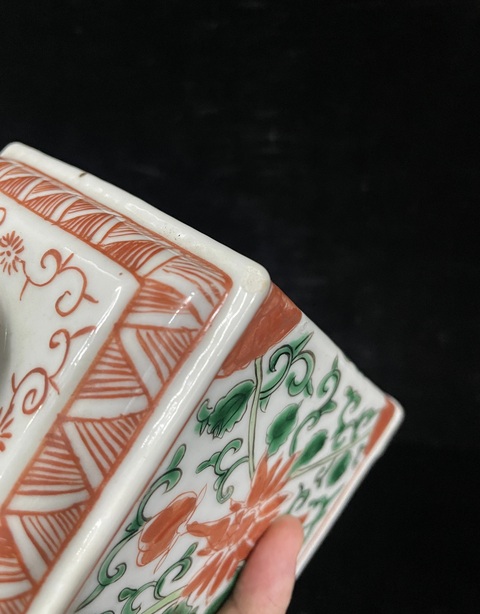 古玩陶瓷五彩花卉紋四方茶葉罐拍賣，當前價格1488元