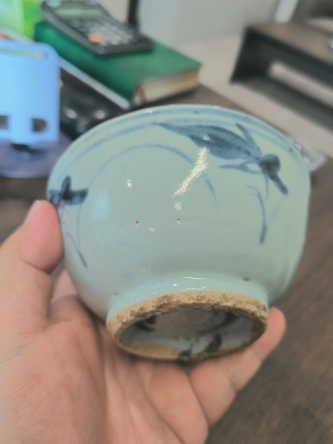古玩陶瓷青花花卉紋茶碗真品鑒賞圖