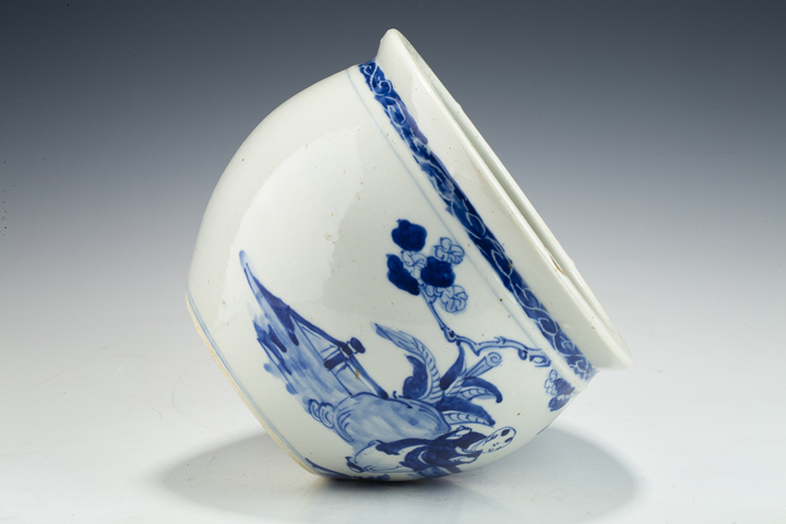 古玩陶瓷清晚·青花仕女教子圖案缸真品鑒賞圖