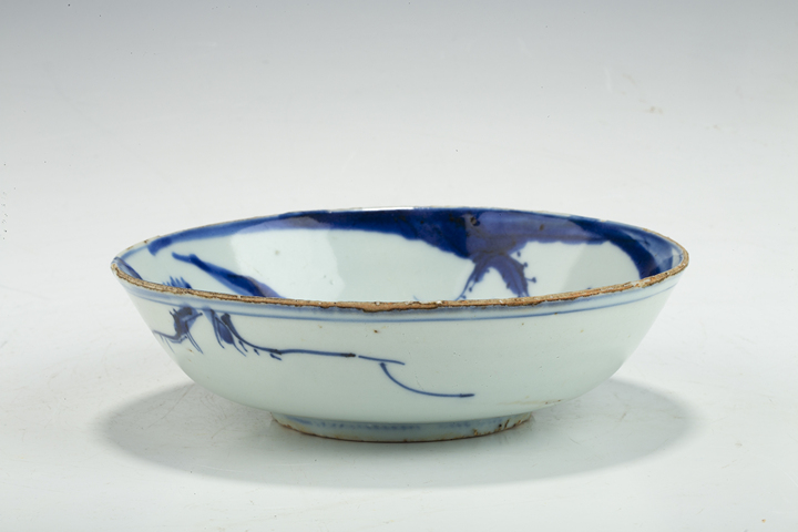 古玩陶瓷明晚·青花山水人物紋深腹盤真品鑒賞圖