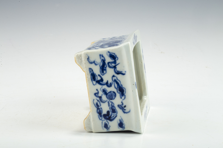 古玩陶瓷晚清·青花趕珠龍紋四方水仙盆真品鑒賞圖