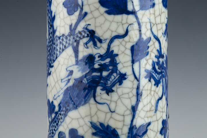 古玩陶瓷清晚·哥釉青花穿花龍紋花觚真品鑒賞圖
