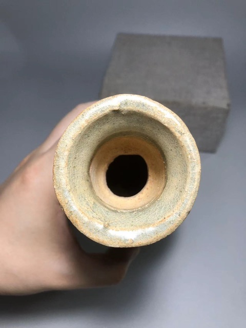 古玩陶瓷云市窯花卉紋盤口瓶真品鑒賞圖