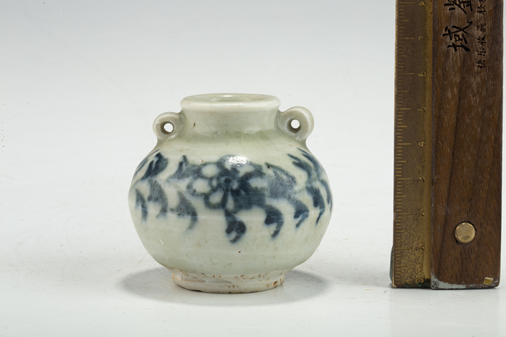 古玩陶瓷元·青花花卉紋雙系罐
真品鑒賞圖