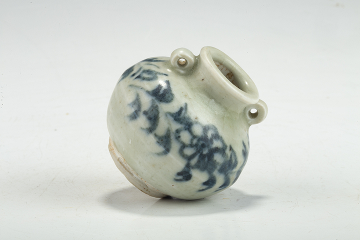 古玩陶瓷元·青花花卉紋雙系罐
真品鑒賞圖