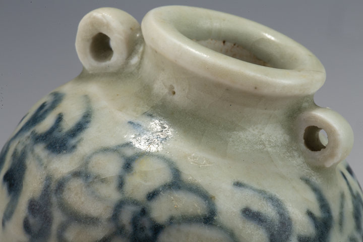 古玩陶瓷元·青花花卉紋雙系罐
真品鑒賞圖