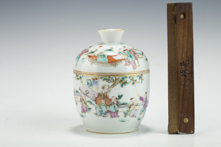 古玩陶瓷清晚·粉彩粉彩仕女教子折桂圖蓋缸
真品鑒賞圖