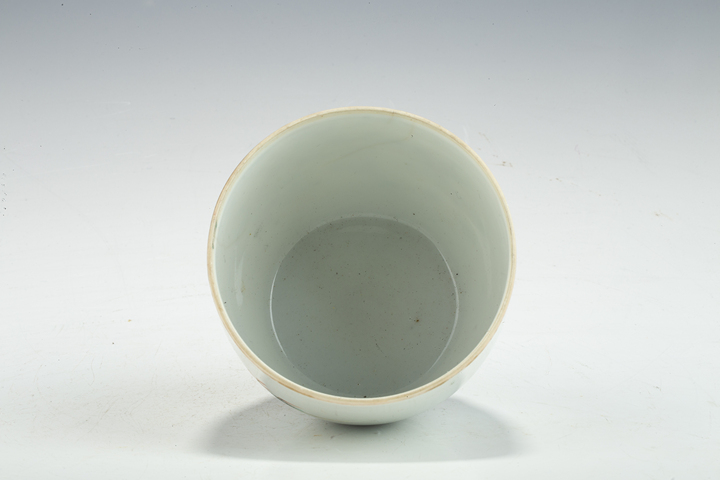 古玩陶瓷清晚·粉彩粉彩仕女教子折桂圖蓋缸
真品鑒賞圖