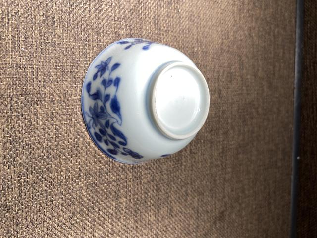 古玩陶瓷青花花卉紋杯真品鑒賞圖