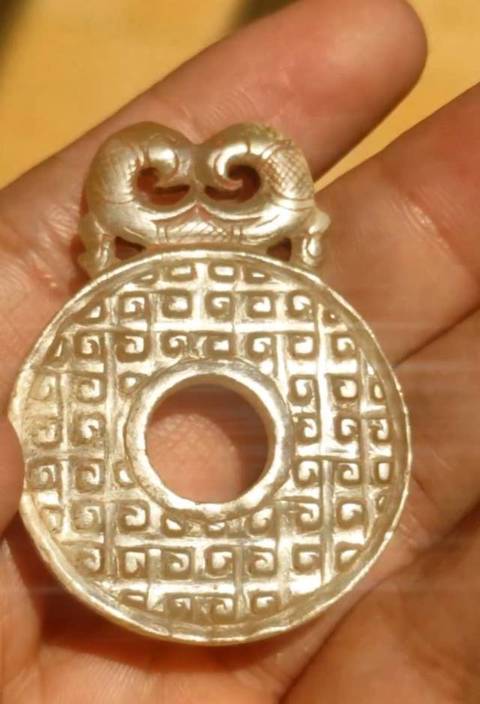 古玩玉器和田玉雕“出廓璧”真品鑒賞圖