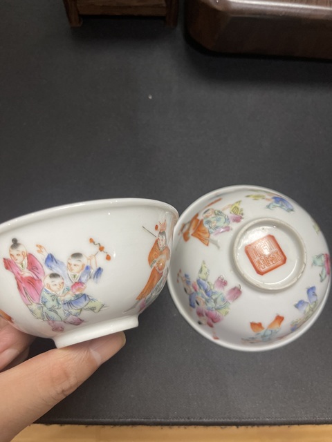 古玩陶瓷嬰戲紋粉彩茶圓真品鑒賞圖