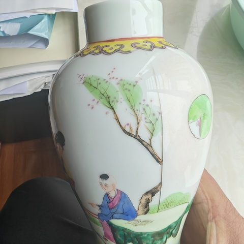 古玩陶瓷粉彩三娘教子圖雞腿瓶真品鑒賞圖