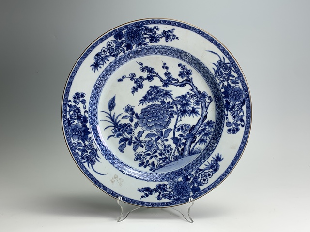 古玩陶瓷清康熙·青花梅蘭竹菊紋大盤拍賣，當前價格5124元