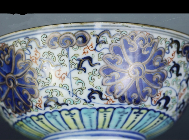 古玩陶瓷斗彩碗真品鑒賞圖
