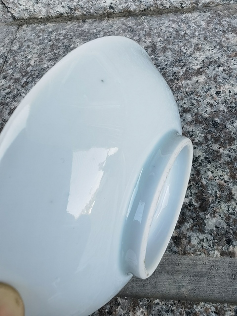 古玩陶瓷花卉紋青花盤真品鑒賞圖