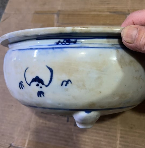 古玩陶瓷德化窯山水紋青花香爐真品鑒賞圖