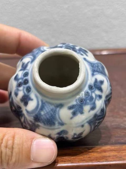 古玩陶瓷青花水盂真品鑒賞圖