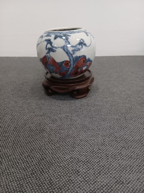 古玩陶瓷青花釉里紅人物水盂真品鑒賞圖