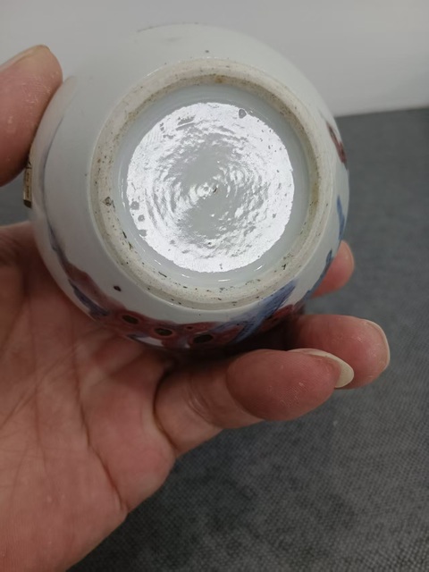 古玩陶瓷青花釉里紅人物水盂真品鑒賞圖