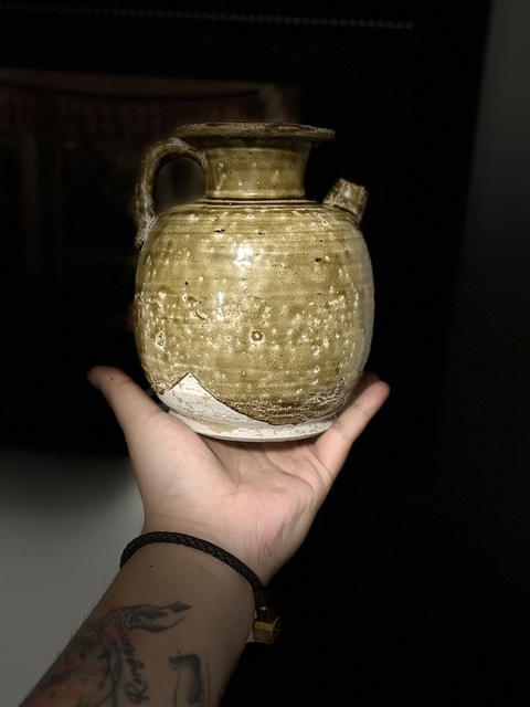 古玩陶瓷唐·茶葉末釉執(zhí)壺拍賣,當(dāng)前價(jià)格328元