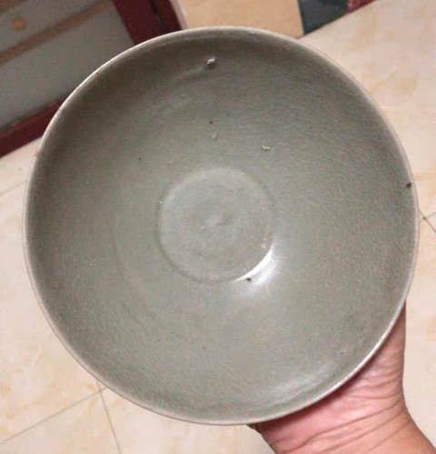 古玩陶瓷龍泉窯青釉碗拍賣，當前價格2880元