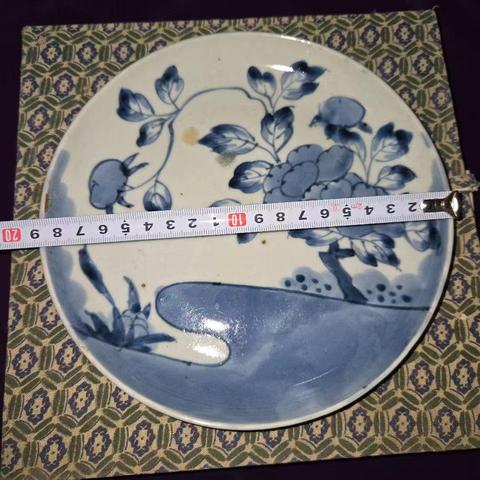 古玩陶瓷花卉紋青花盤真品鑒賞圖