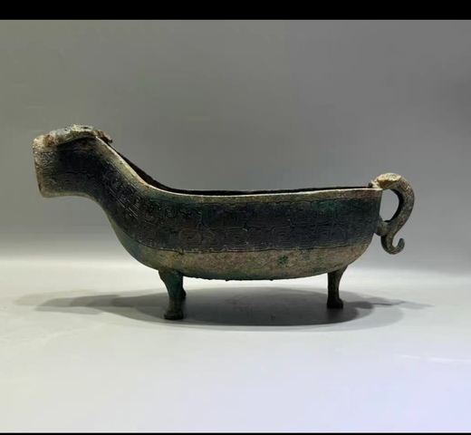 古玩銅器蟠虺紋青銅匜真品鑒賞圖