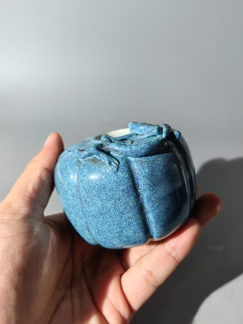 古玩陶瓷爐鈞釉螭龍水盂真品鑒賞圖