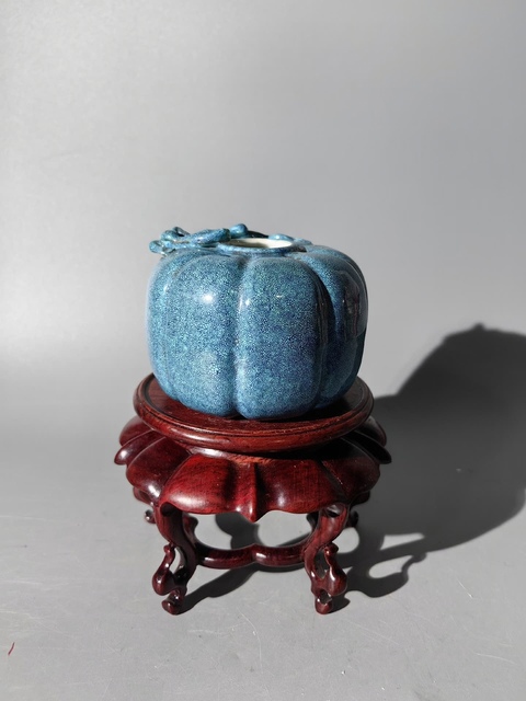 古玩陶瓷爐鈞釉螭龍水盂真品鑒賞圖