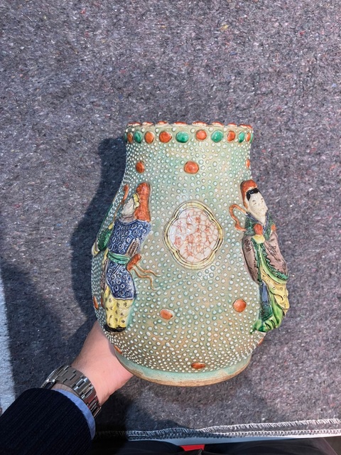 古玩陶瓷人物紋珍珠地尊真品鑒賞圖