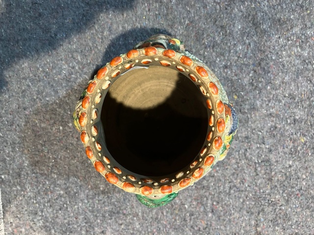 古玩陶瓷人物紋珍珠地尊真品鑒賞圖