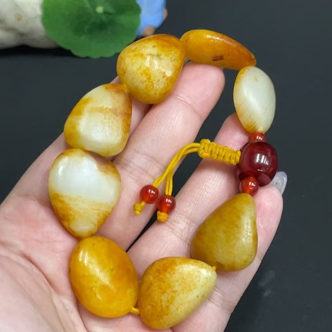 古玩玉器26天然和田玉手串  配證書拍賣，當前價格780元