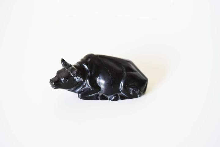 古玩雜項石牛鎮(zhèn)紙真品鑒賞圖